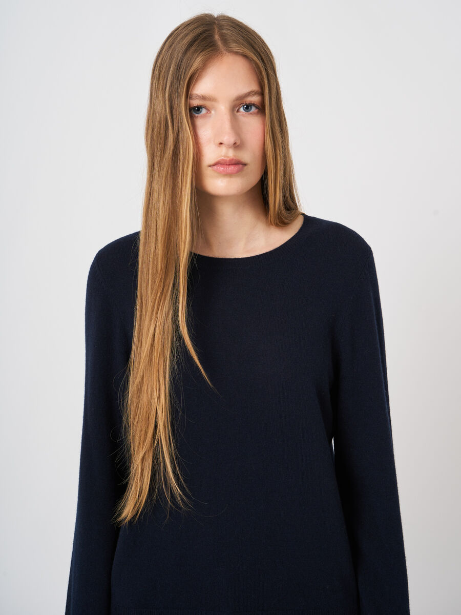 EVERYDAY ROUND NECK CASHMERE SWEATER (NAVY) - REPEAT