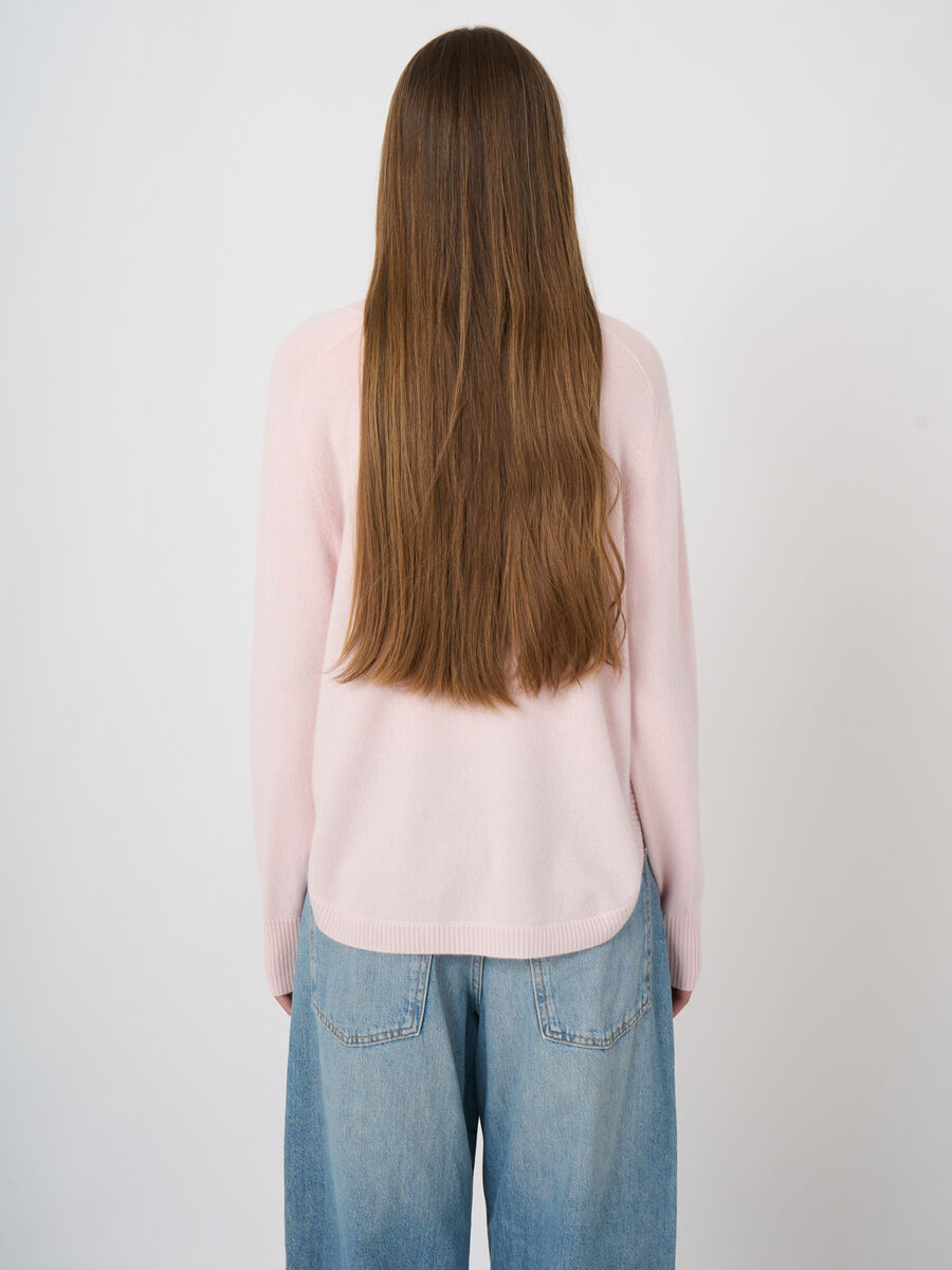 BOAT NECK CASHMERE SWEATER (FEATHER) - REPEAT