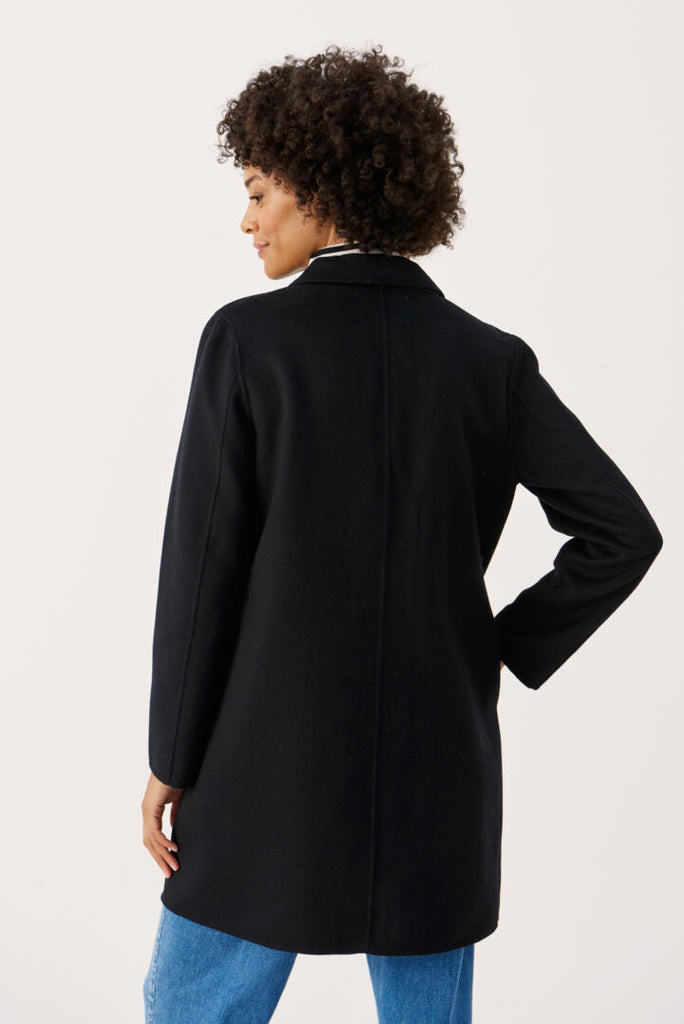 ROSALI COAT (BLACK) - PART TWO