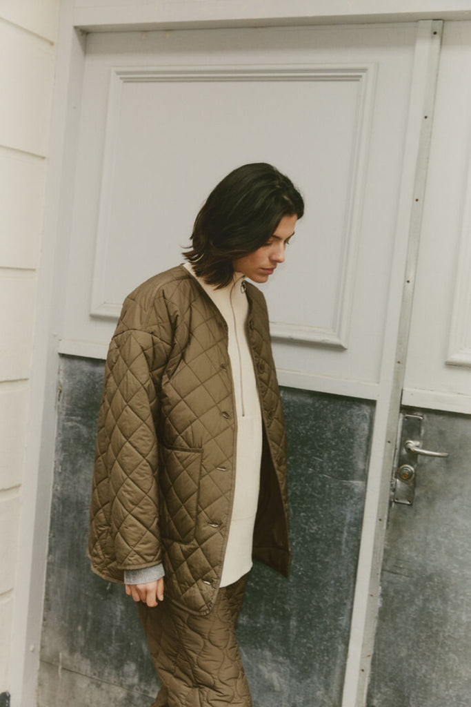 CASEY QUILTED COAT (CAPERS) - PART TWO