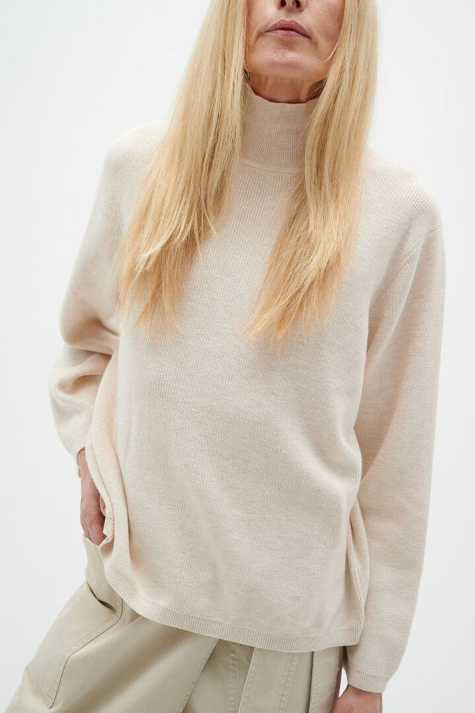 RUDI OPEN BACK PULLOVER (FRENCH OAK) - INWEAR