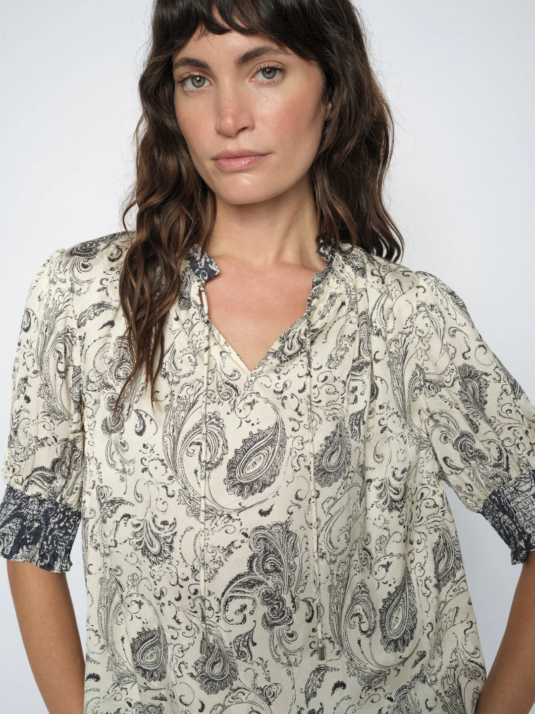 HAMALI WINDING BLOUSE (ECRU) - MOS MOSH