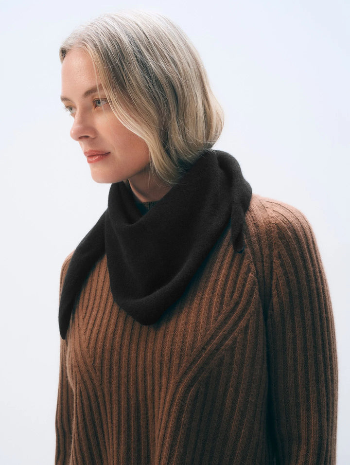 CASHMERE NECKERCHIEF (BLACK) - WHITE + WARREN