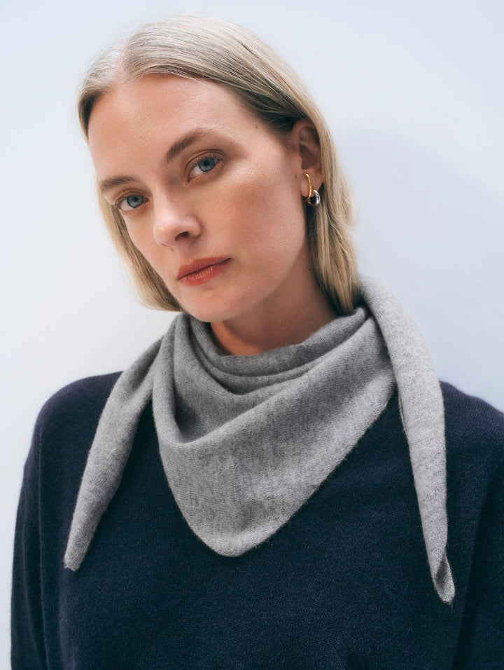 CASHMERE NECKERCHIEF (GREY HEATHER) - WHITE + WARREN