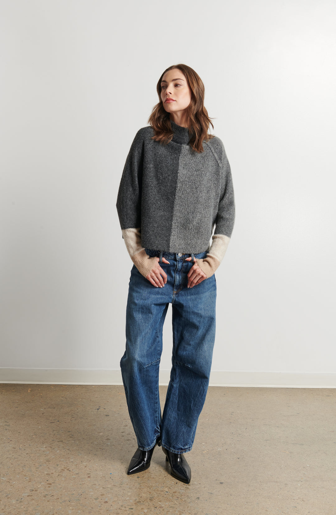 PIPPA SPLIT SWEATER - LINE