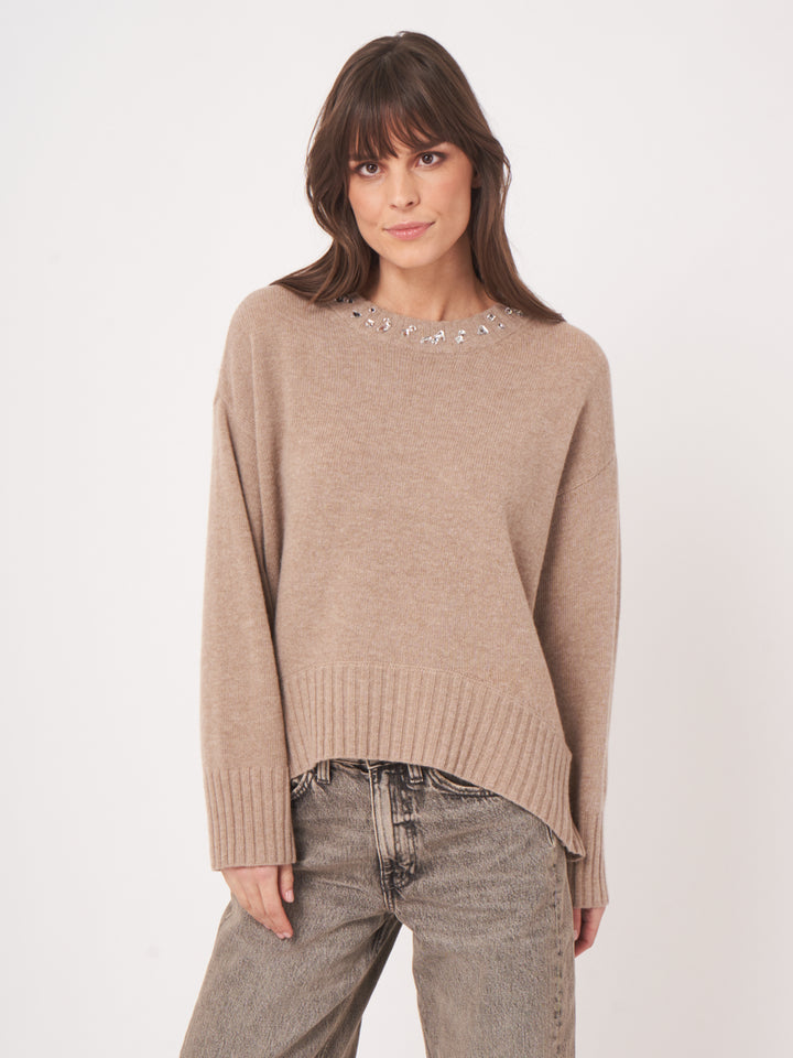 BABY WOOL KNITTED PULLOVER WITH JEWEL COLLAR - REPEAT