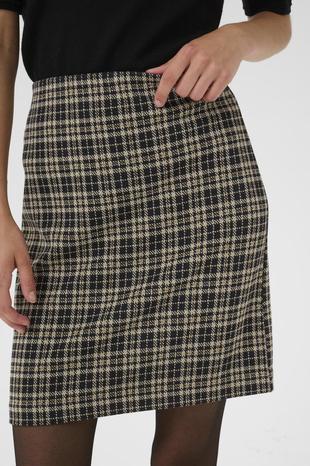 CORINNE CHECK SKIRT (DARK NAVY) - PART TWO