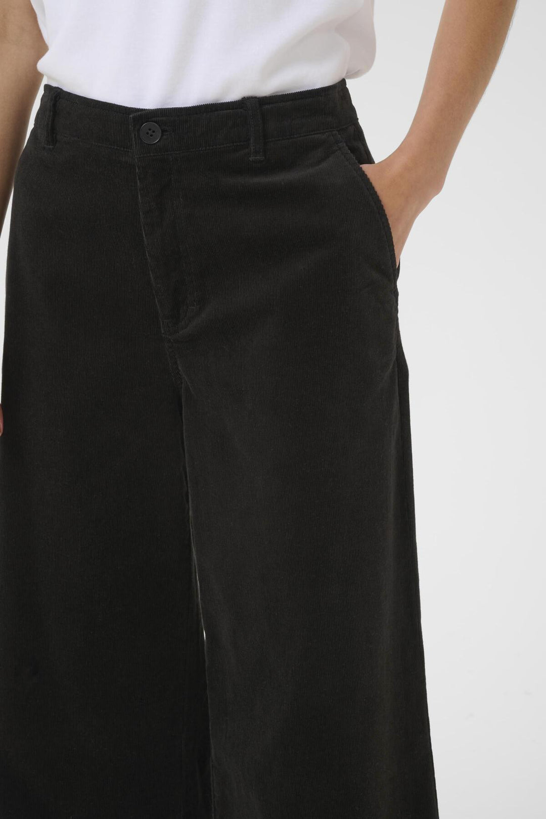 NINNEN FINE CORDUROY PANT (BLACK) - PART TWO