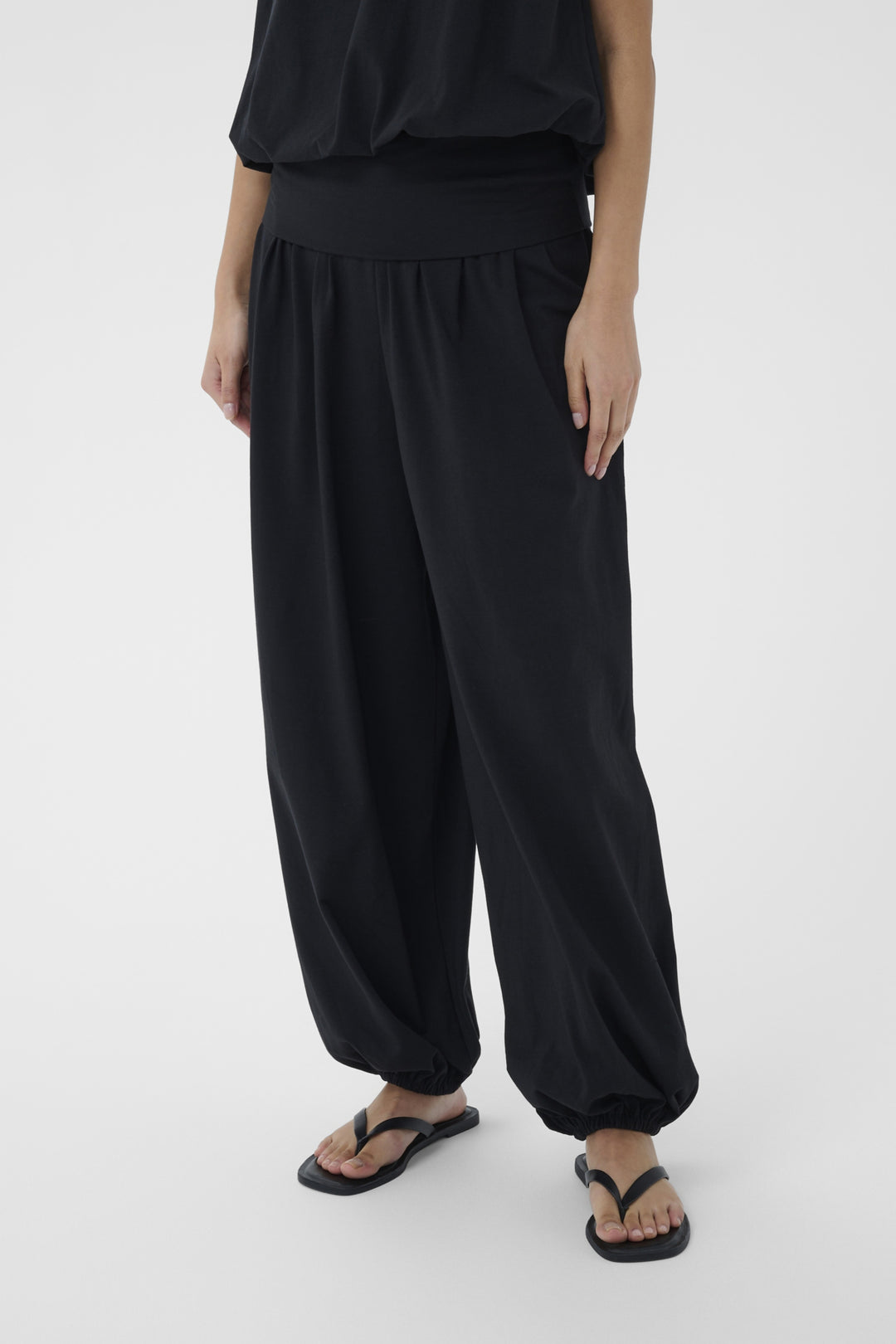 BERITE BALLOON PANT (BLACK) - PART TWO