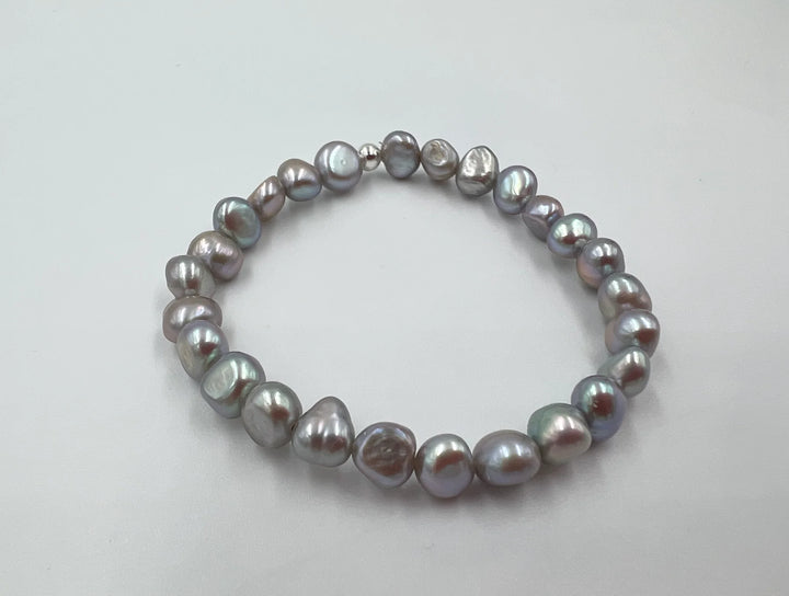 GREY HOUR PEARL BRACELET - SASKIA DEVRIES