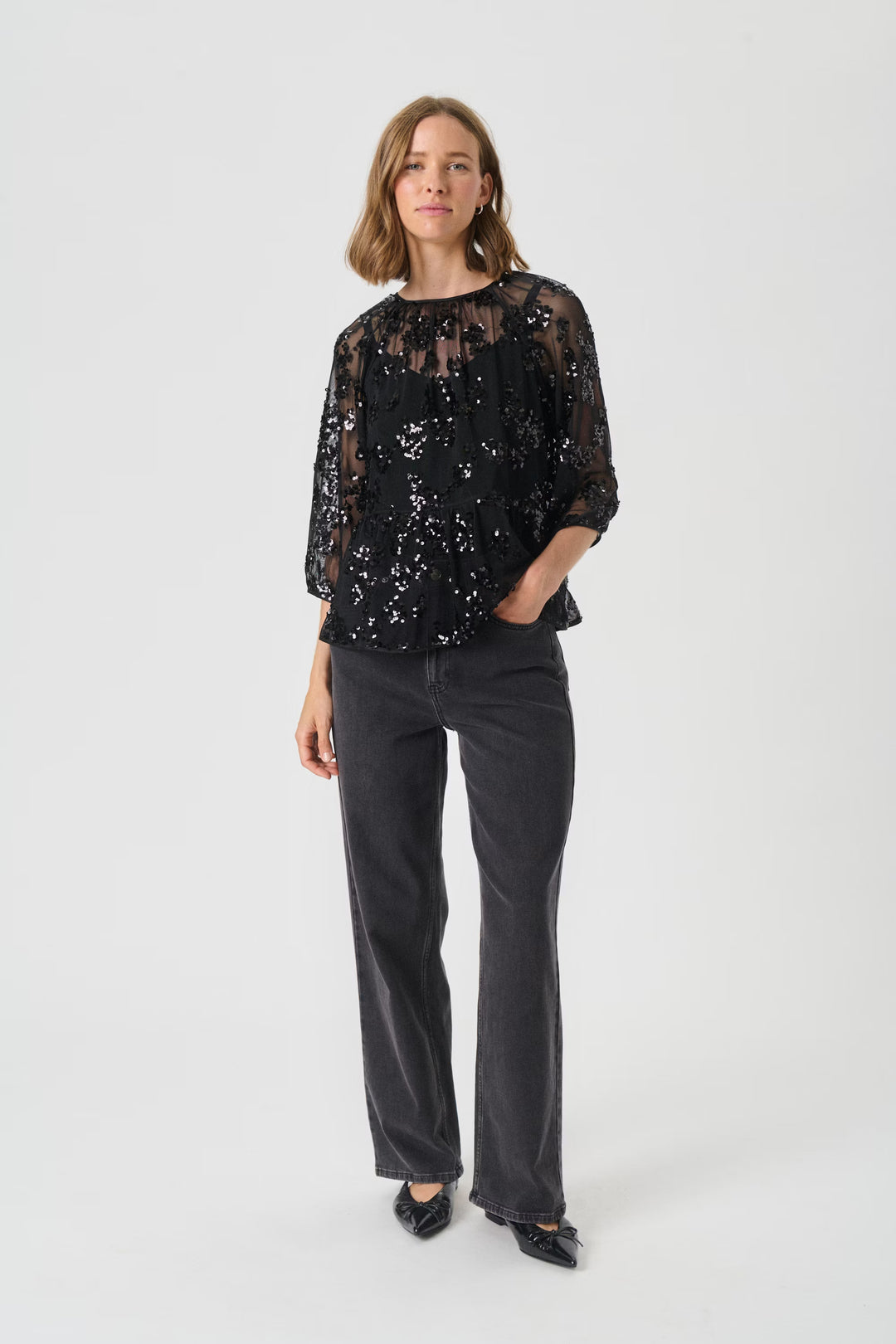 VIVAN FLOWER SEQUIN BLOUSE - PART TWO
