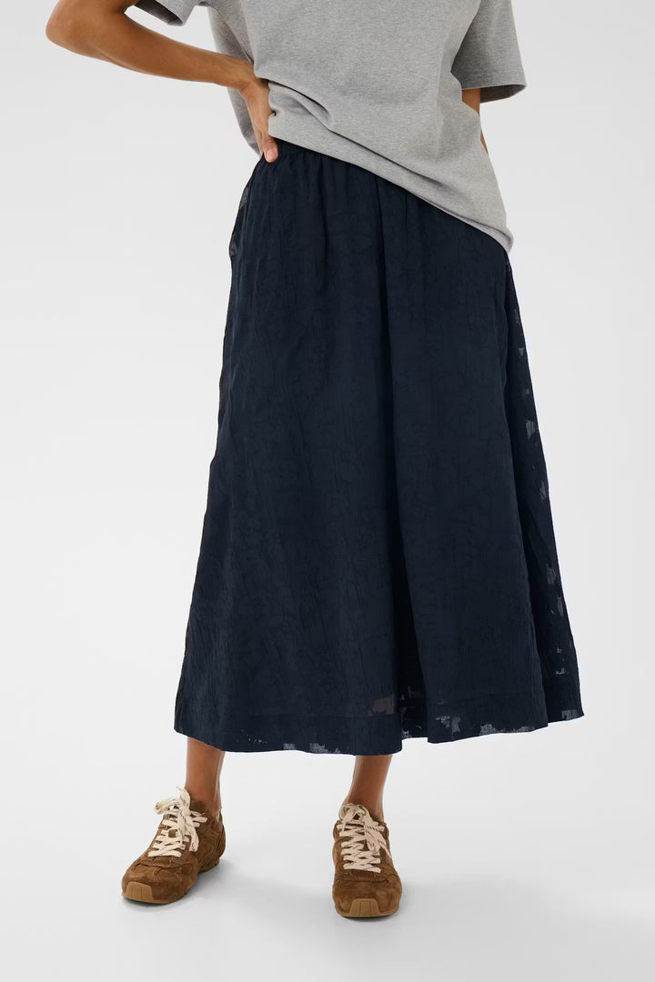 ZOYA LACE SKIRT (DARK NAVY BLURRE) - PART TWO