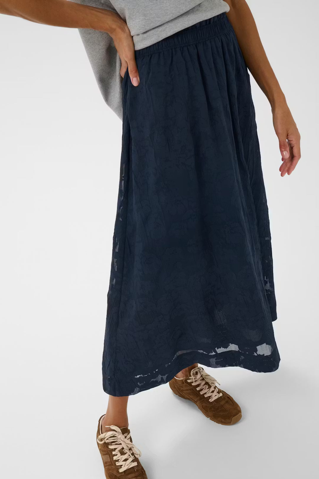 ZOYA LACE SKIRT (DARK NAVY BLURRE) - PART TWO