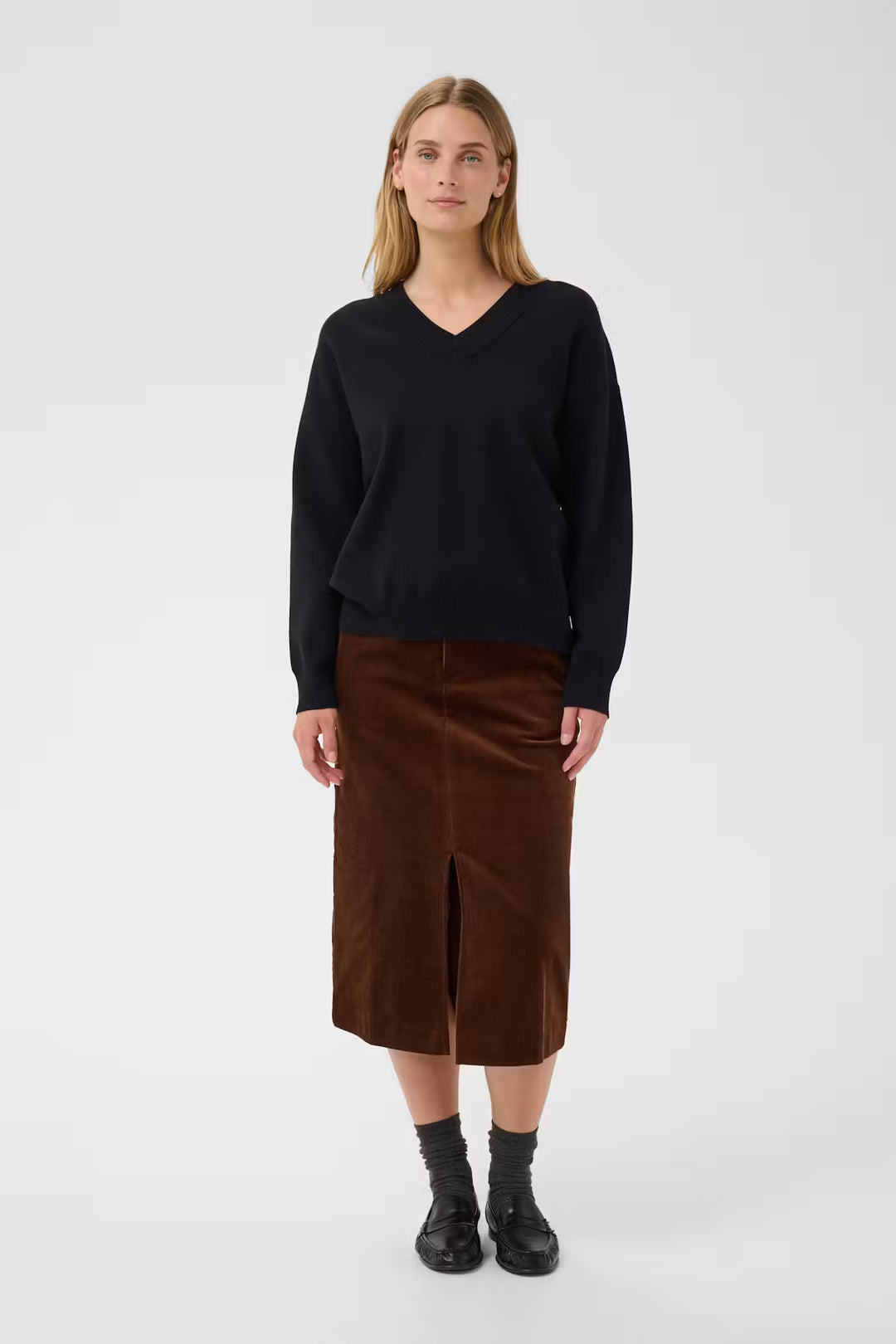 CHANTALLY V-NECK PULLOVER (BLACK) - PART TWO