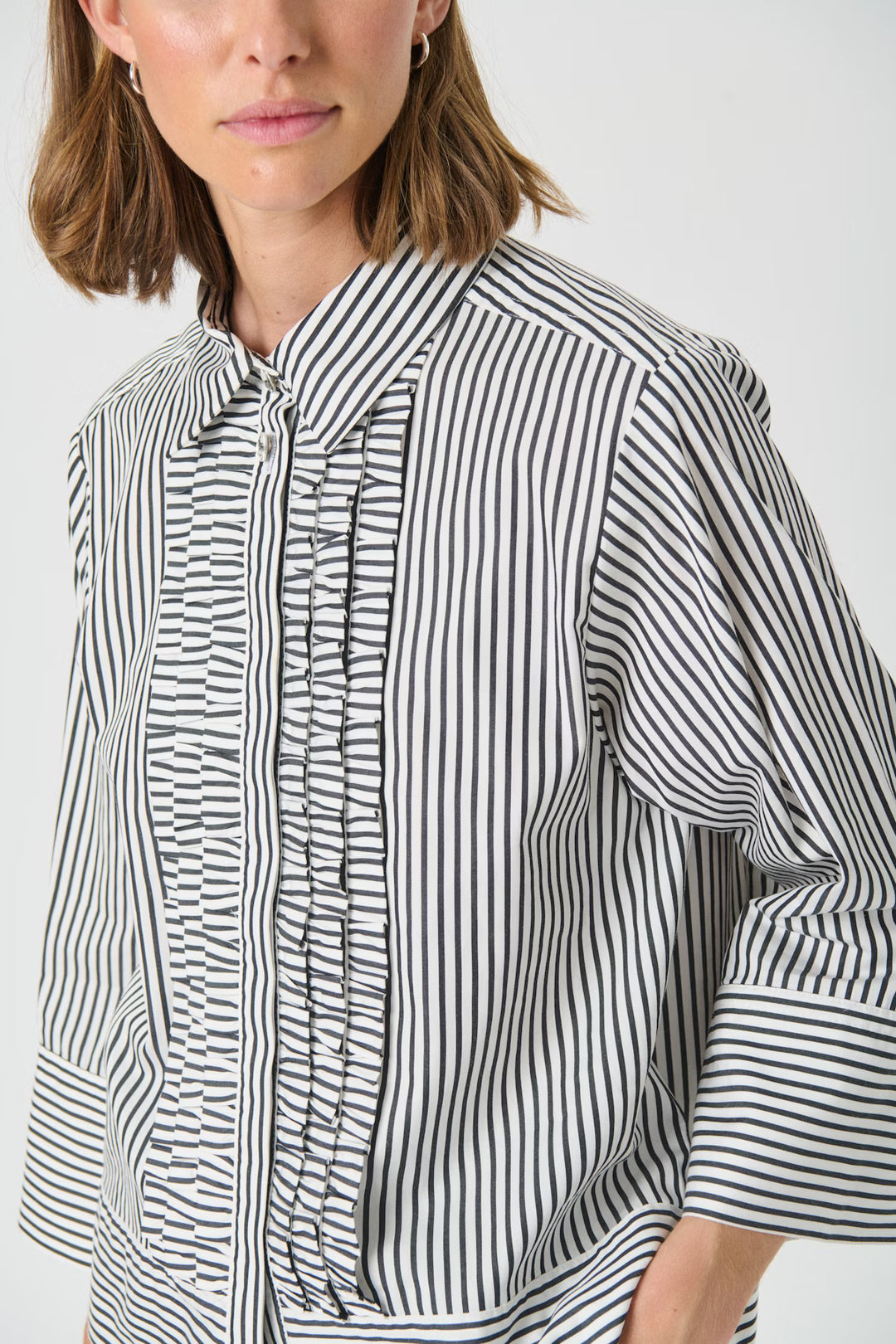 VINNY BLACK STRIPE SHIRT - PART TWO