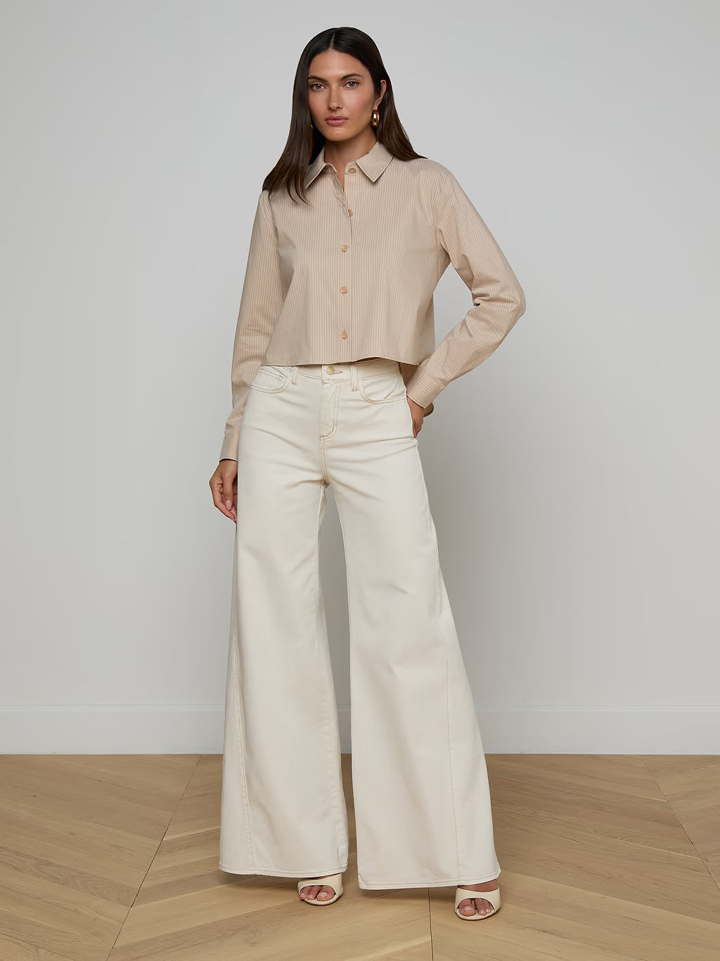 COSETTE CROP HI LOW SHIRT (MACADAMIA/LT BROWN STRIPE) - L'AGENCE