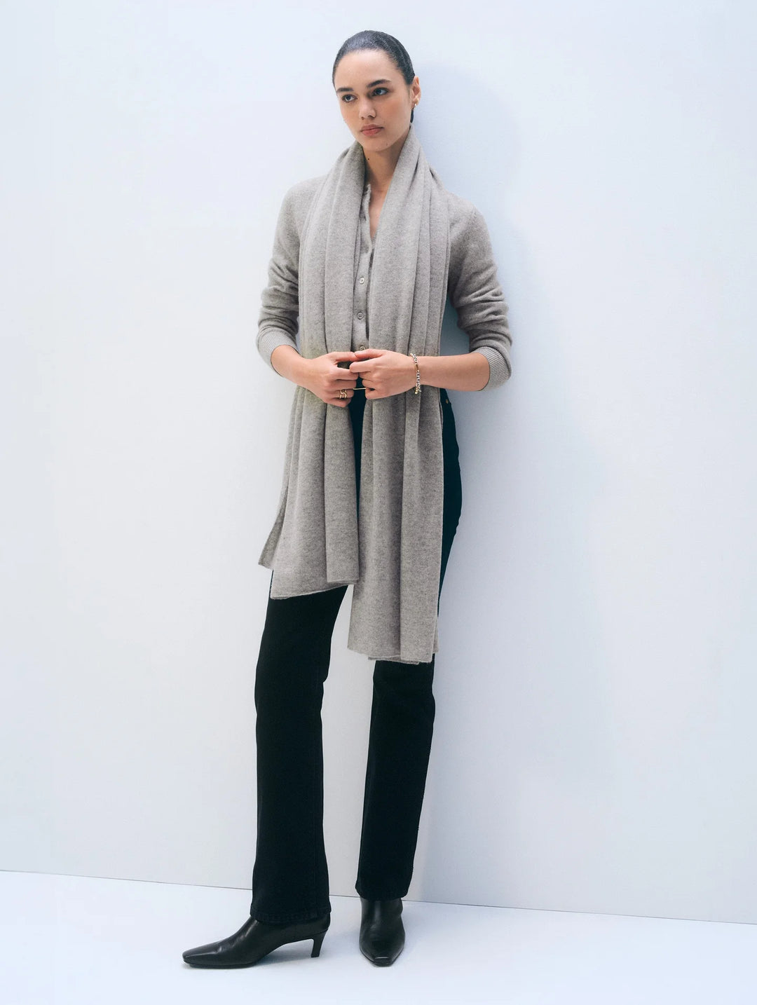 CASHMERE TRAVEL WRAP (GREY HEATHER) - WHITE + WARREN