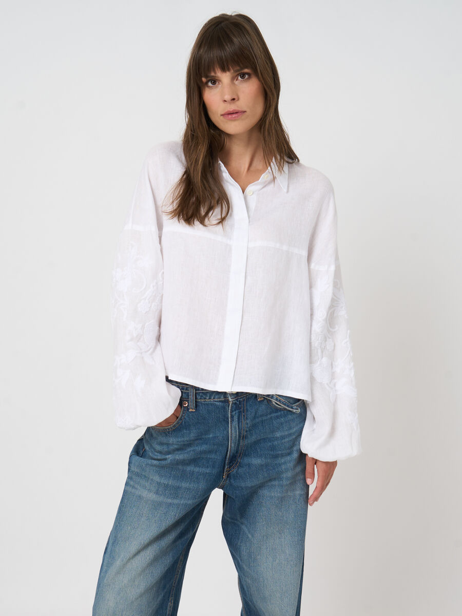 LINEN WOVEN BLOUSE W/ EMBROIDERED SLEEVES - REPEAT