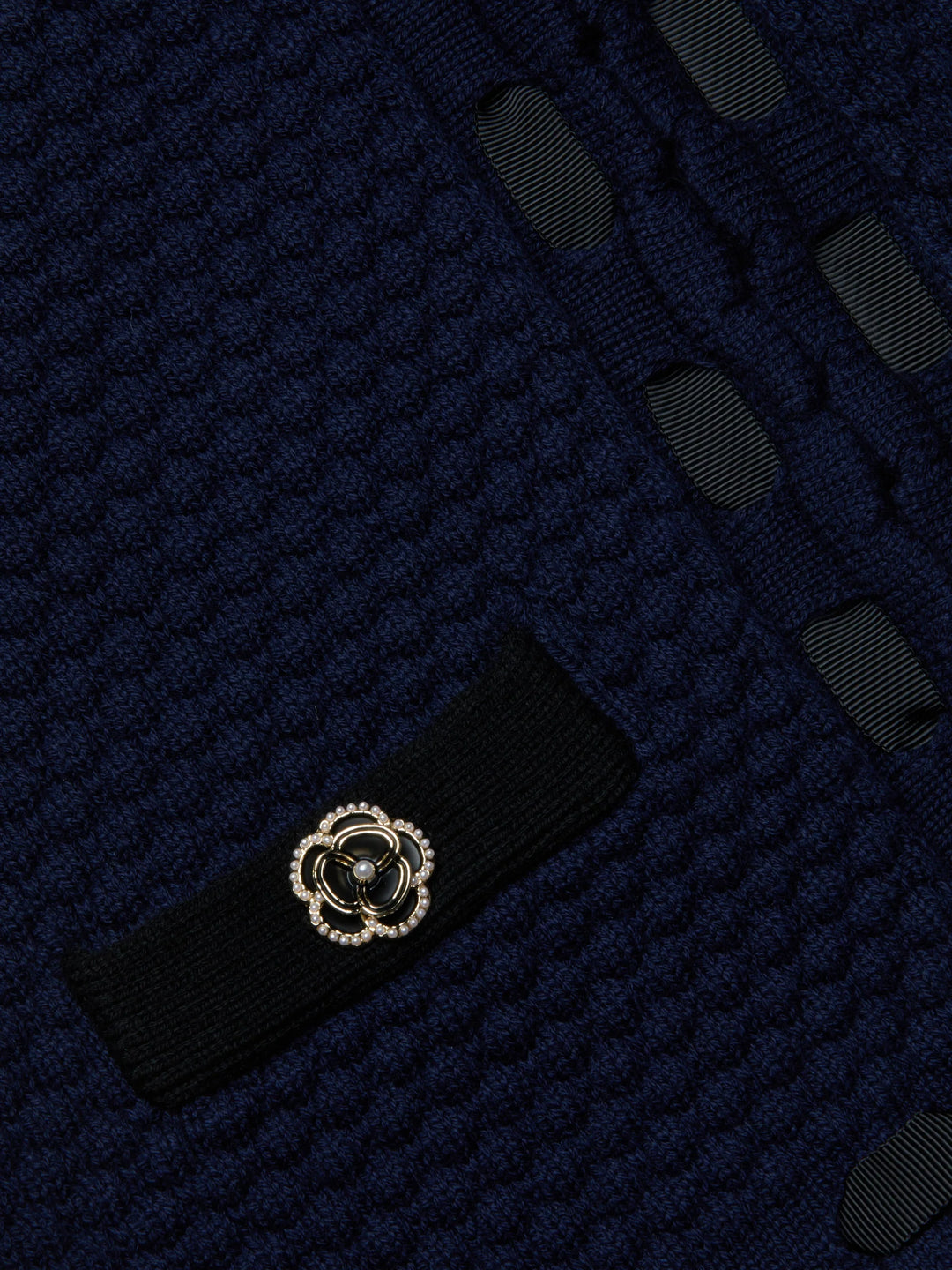 ASTOR CONTRAST TRIM CARDIGAN (MIDNIGHT/BLACK) - L'AGENCE