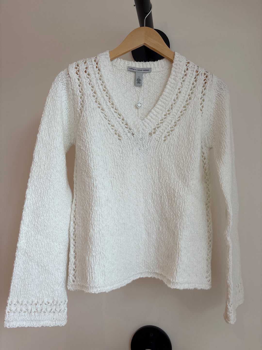 CHUNKY V-NECK SWEATER WITH POINTELLE DETAIL - AUTUMN CASHMERE