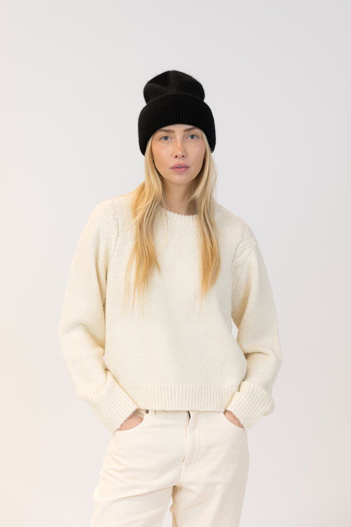 APRES SKI HAT (BLACK) - LYLA + LUXE