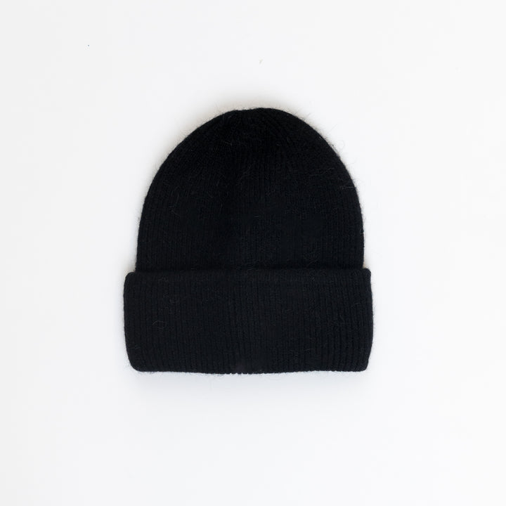 APRES SKI HAT (BLACK) - LYLA + LUXE