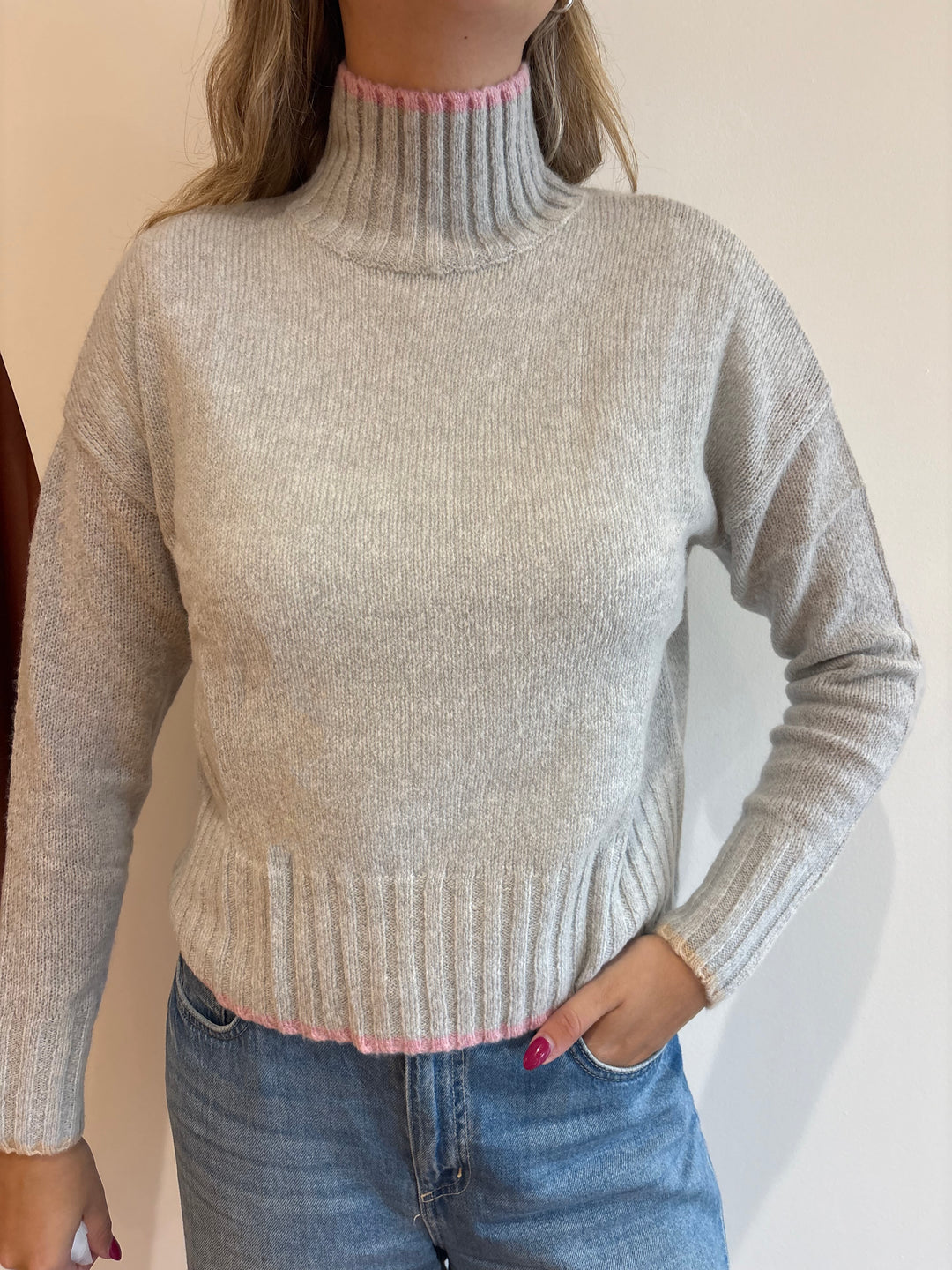MOCK NECK W/ COLOUR BLOCK TIPPING (PINK FOG COMBO) - AUTUMN CASHMERE