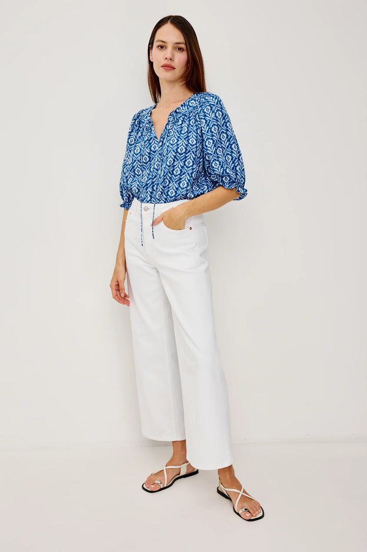 BELINA POPLIN TOP (BLUE IKAT) - RAILS