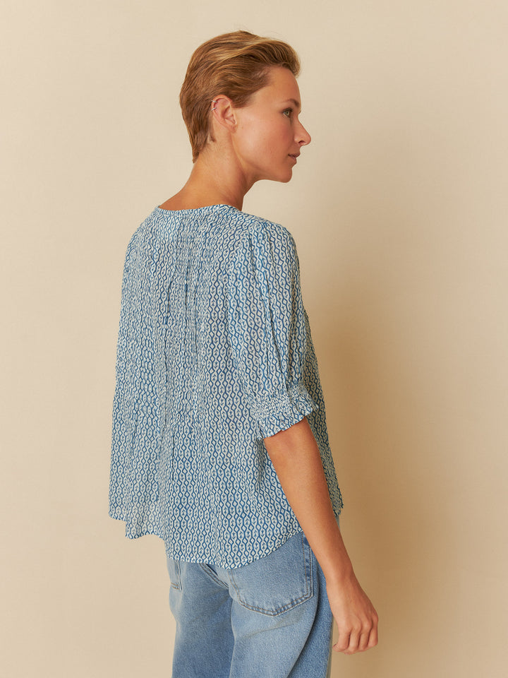 ELASTIC SHORT SLEEVE SHIRT - INDI&COLD