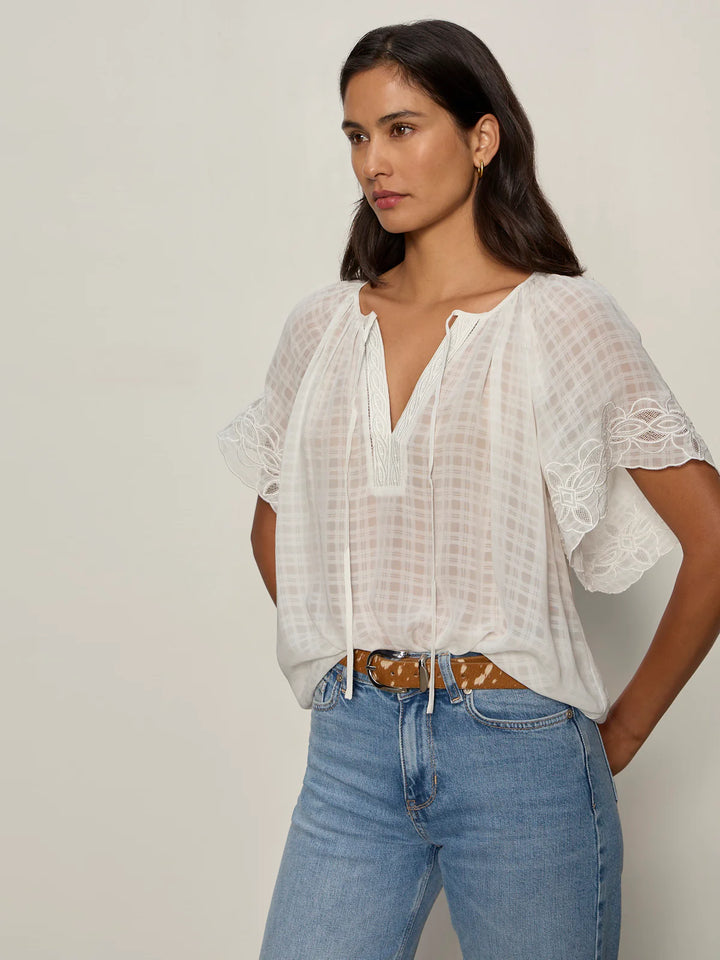 EASY BRUNCH EMBROIDERED BLOUSE (CHALK) - SANCTUARY