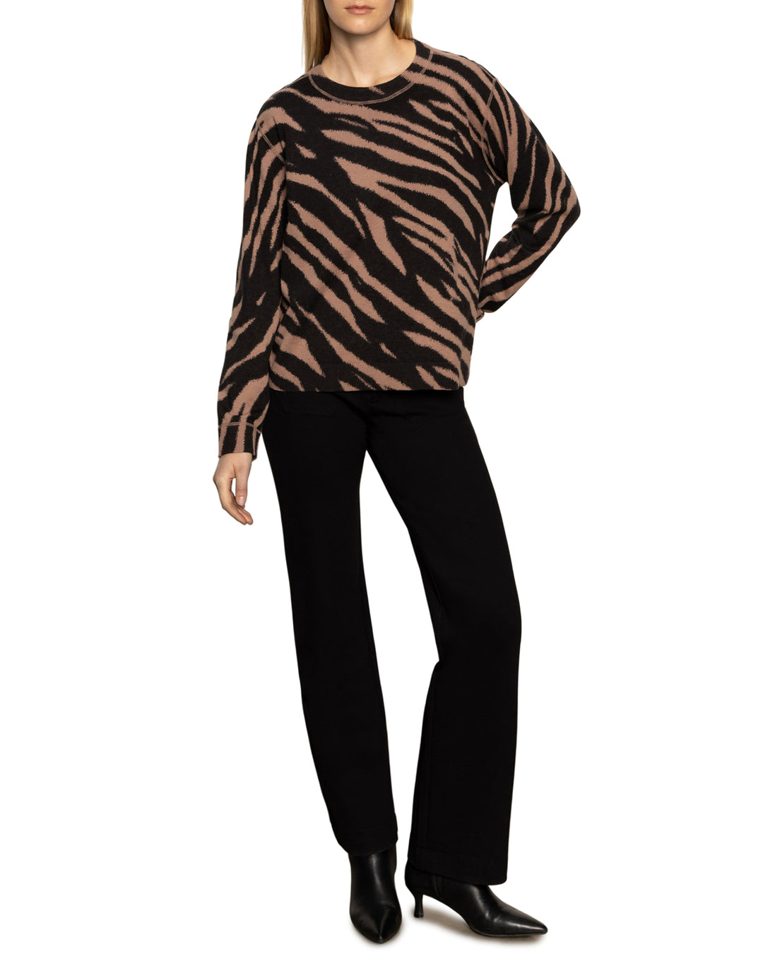 24/7 POPOVER (ABSTRACT ZEBRA) - SANCTUARY