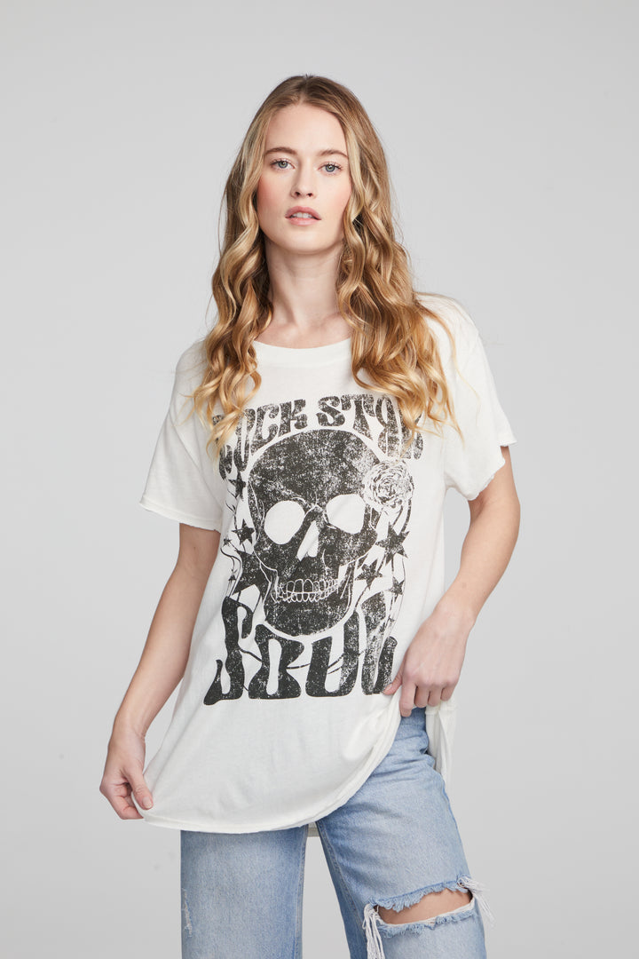 SKULL AND FLOWERS TEE - CHASER