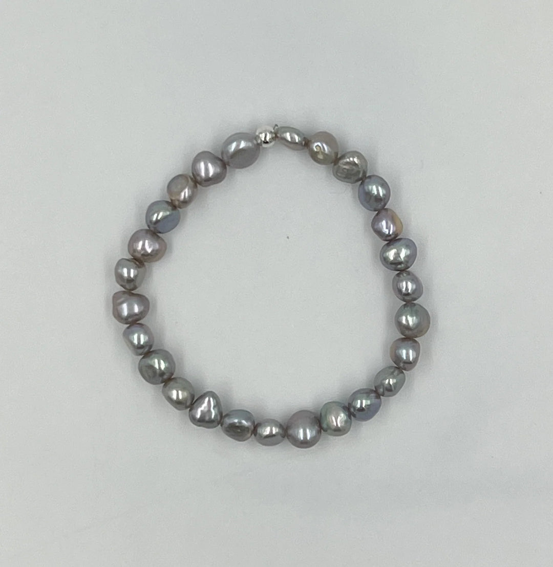 GREY HOUR PEARL BRACELET - SASKIA DEVRIES
