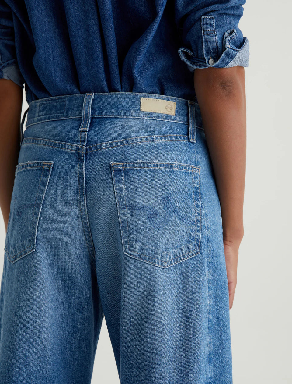 HATTIE (FLASHBACK) - A.G DENIM
