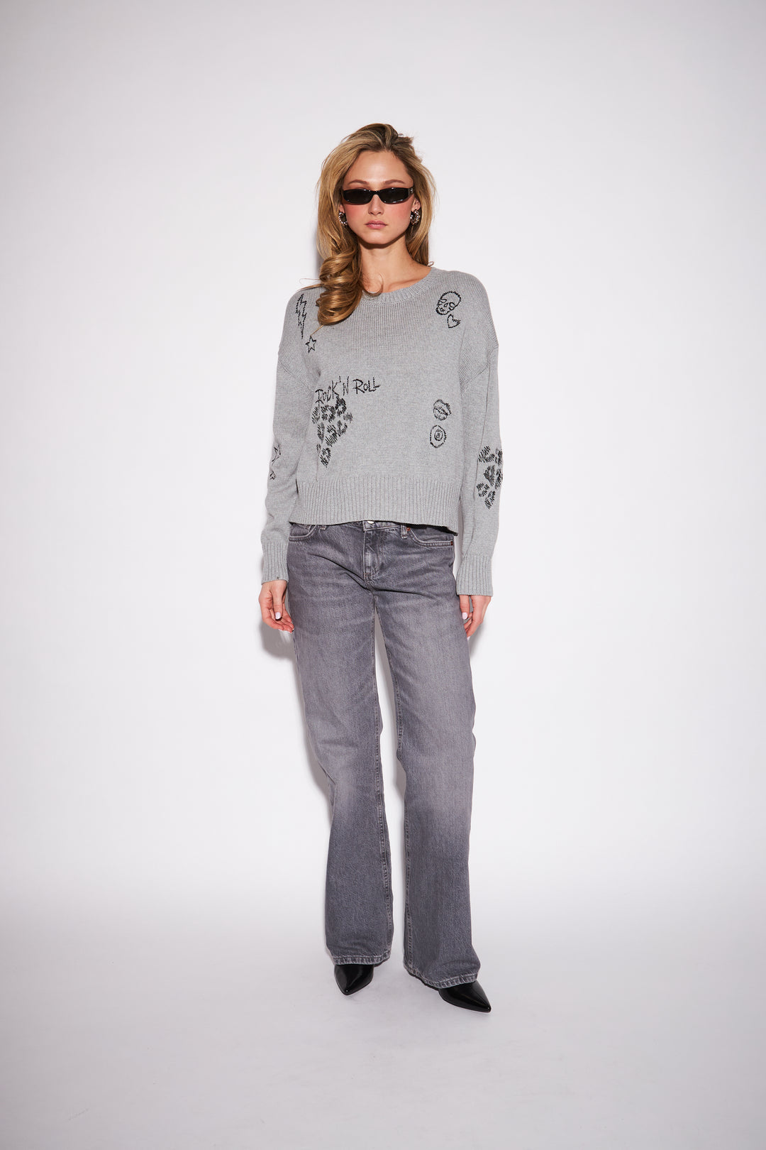 EVERLEY CREWNECK SKULL SWEATER (ROCKING SHADOW) - JOHN+JENN