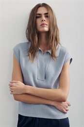 ROXY SPLIT V-NECK SWEATER (LIGHT GREY BLUE) - MELISSA NEPTON