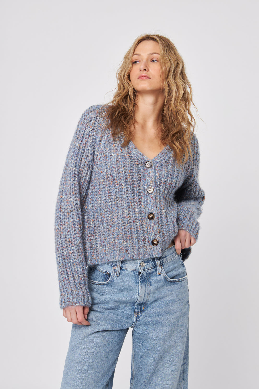 HAWKINS V-NECK CARDIGAN - JOHN+JENN