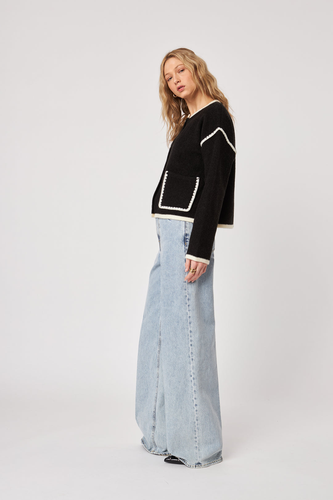RENE WHITE LINES CARDIGAN - JOHN+JENN