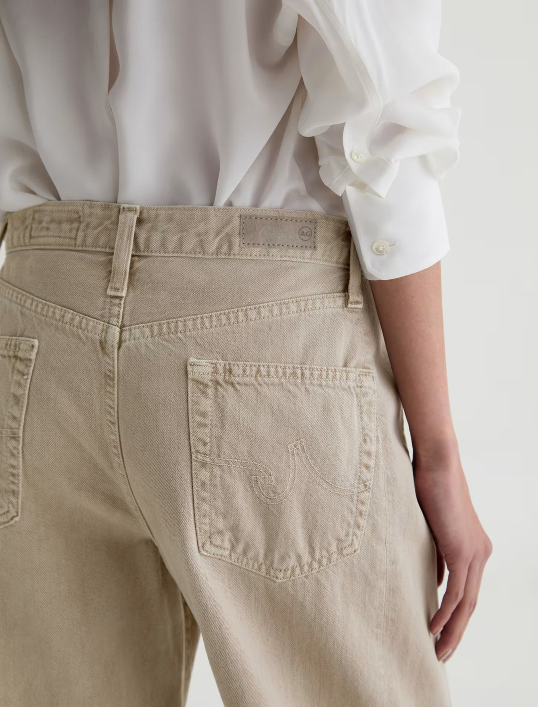 HATTIE CROP (SULFUR LIGHT TAUPE) - A.G. DENIM