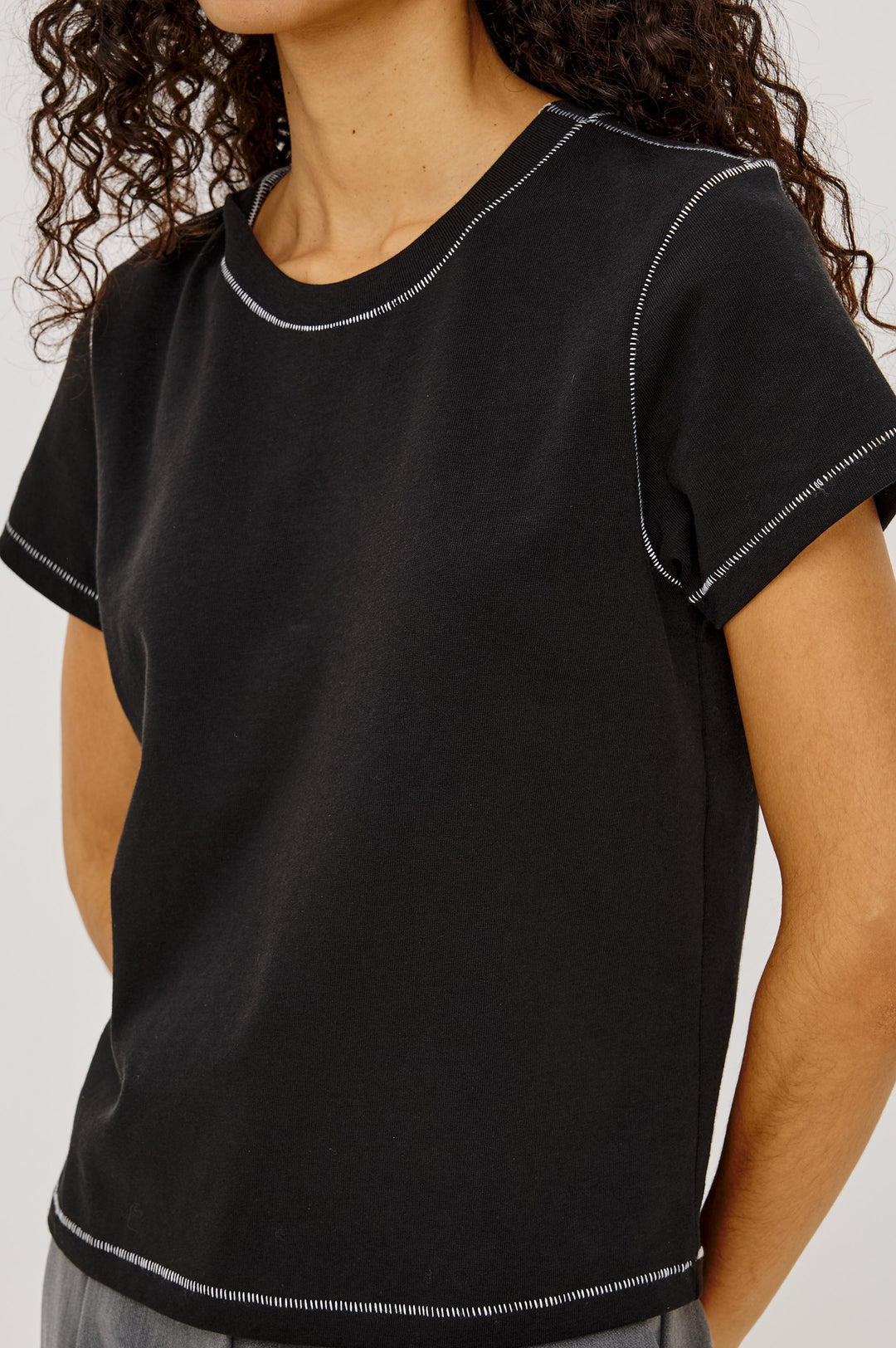 GIRLFRIEND TEE (BLACK CONTRAST) - RAILS