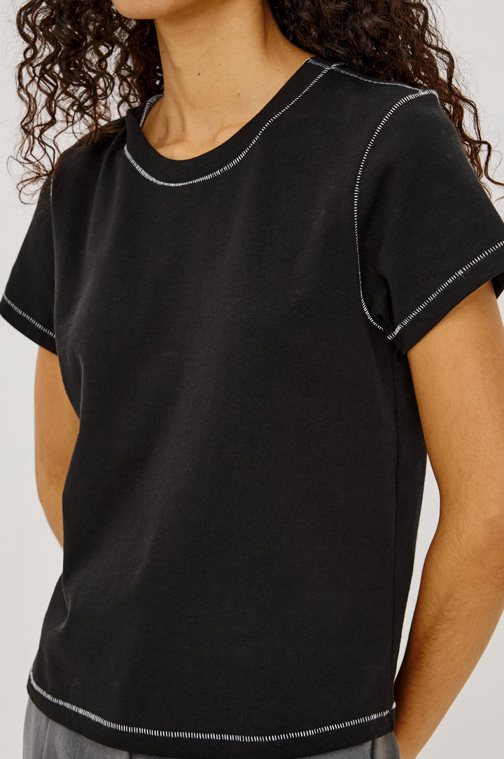 GIRLFRIEND TEE (BLACK CONTRAST) - RAILS