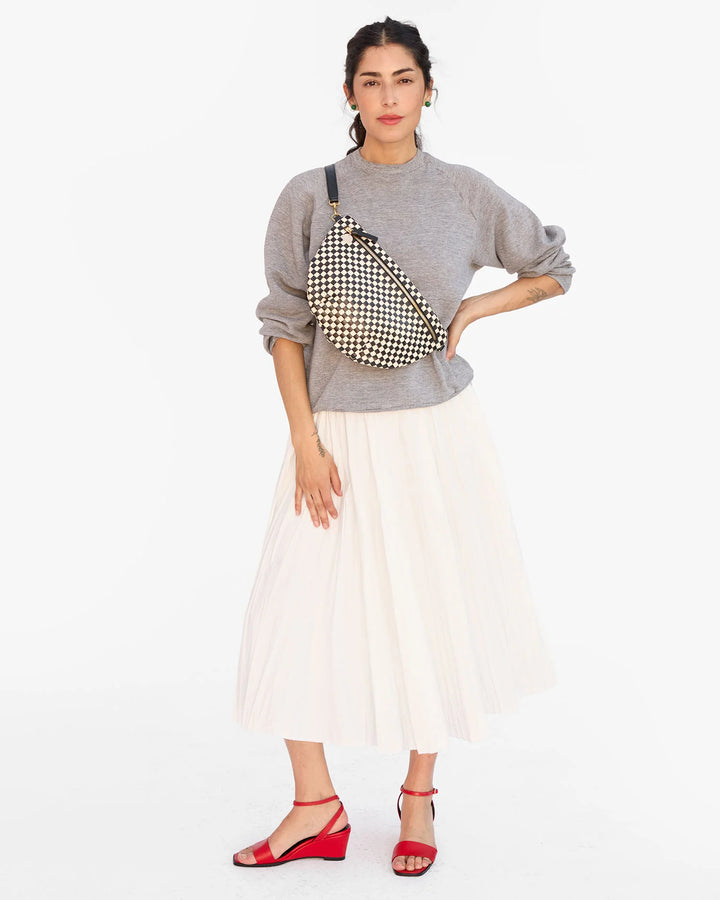 WOVEN CHECKER GRANDE FANNY (BLACK/CREAM) - CLARE V.