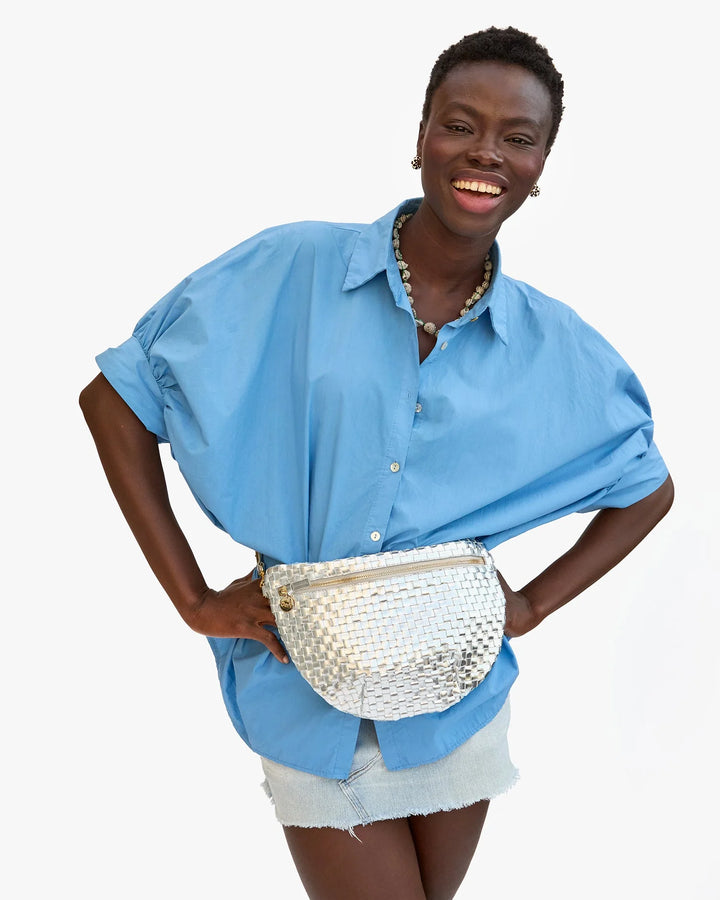 SPECCHIO WOVEN CHECKER GRANDE FANNY (SILVER) - CLARE V.