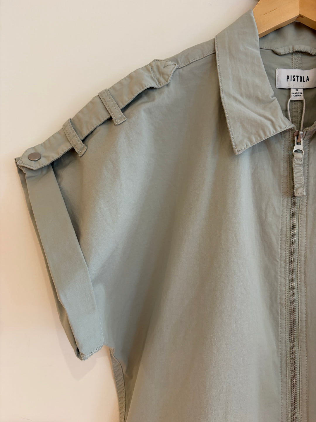 MEG SHORT SLEEVE ZIP FRONT DRESS (PISTACHIO) - PISTOLA