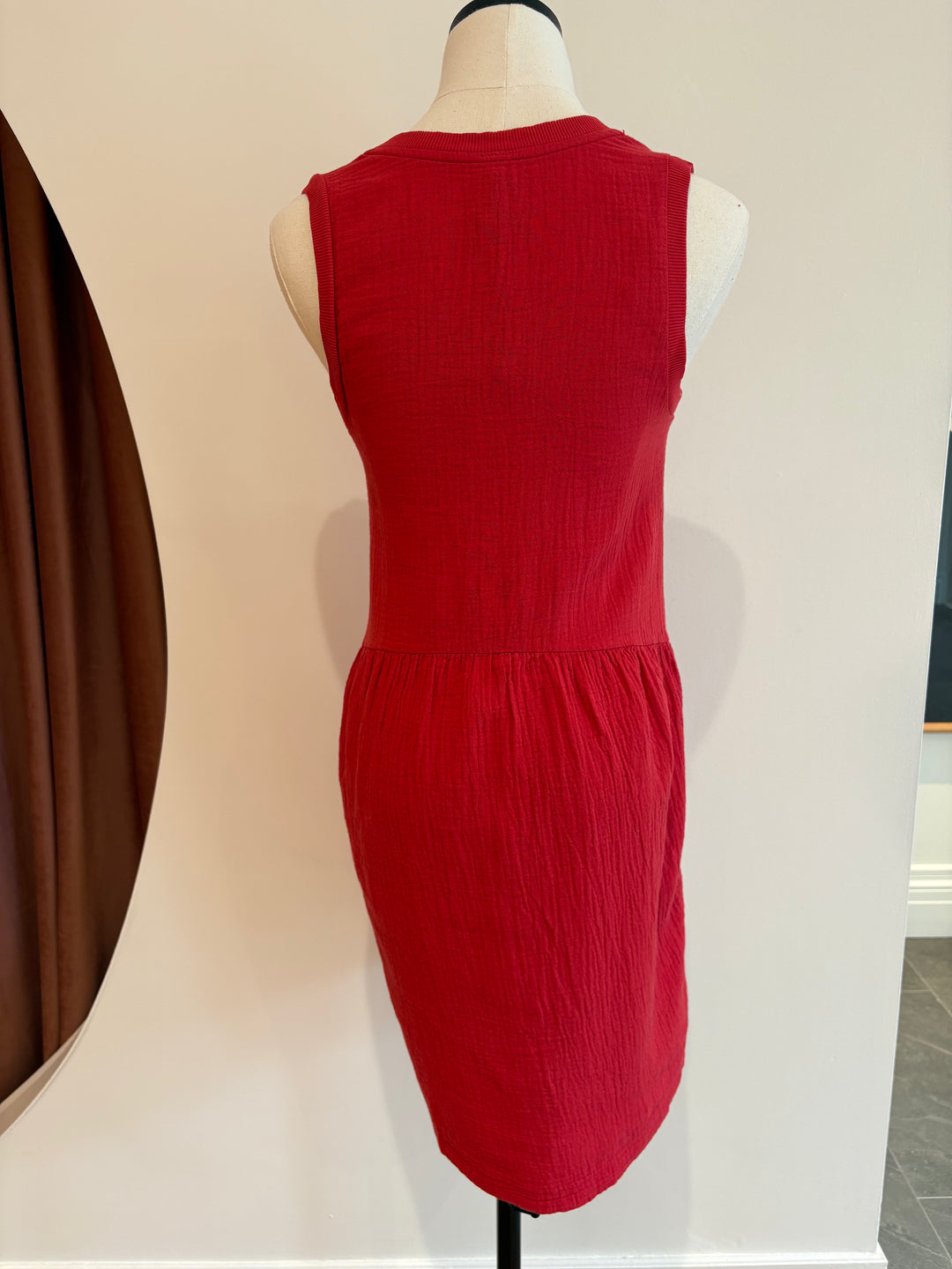 V-NECK TANK HIGH-LOW DRESS (LAVA) - BOBI