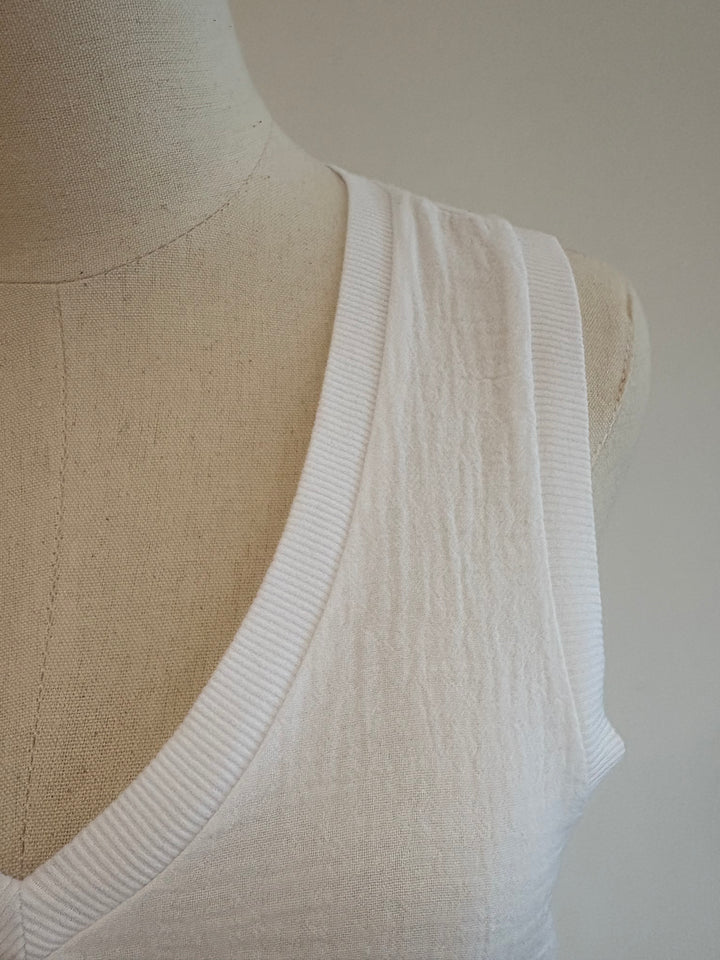 V-NECK TANK HIGH-LOW DRESS (WHITE) - BOBI