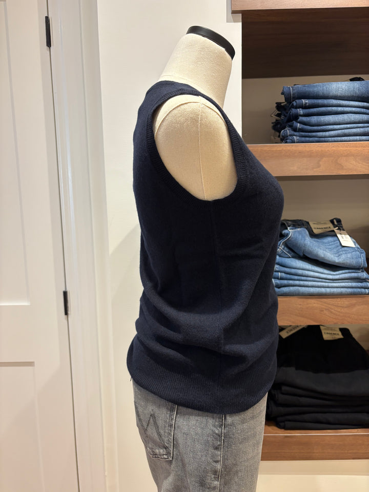 SLEEVELESS CASHMERE KNIT SWEATER (NAVY) - REPEAT