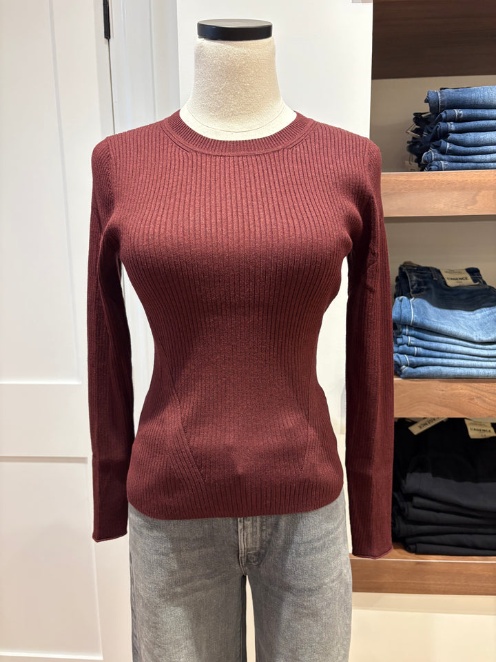 FITTED CREWNECK SWEATER (DARK CHERRY) - LILLA P