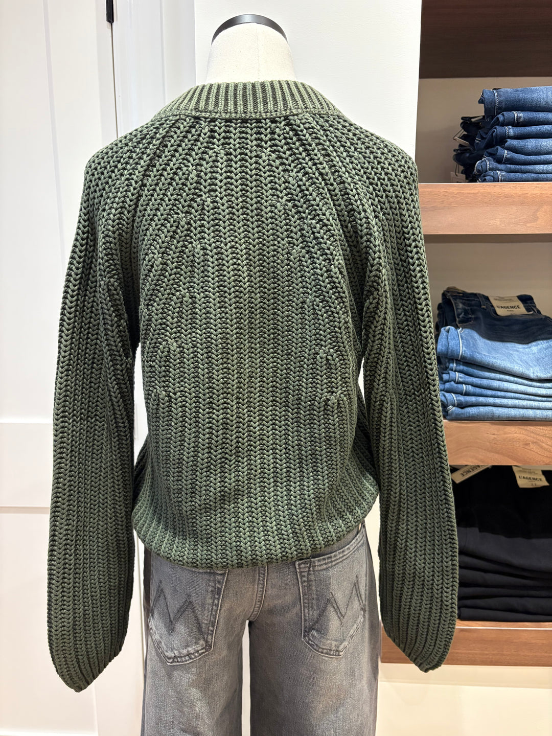 COTTON KNITTED CARDIGAN W/ COLLAR DETAILING - REPEAT