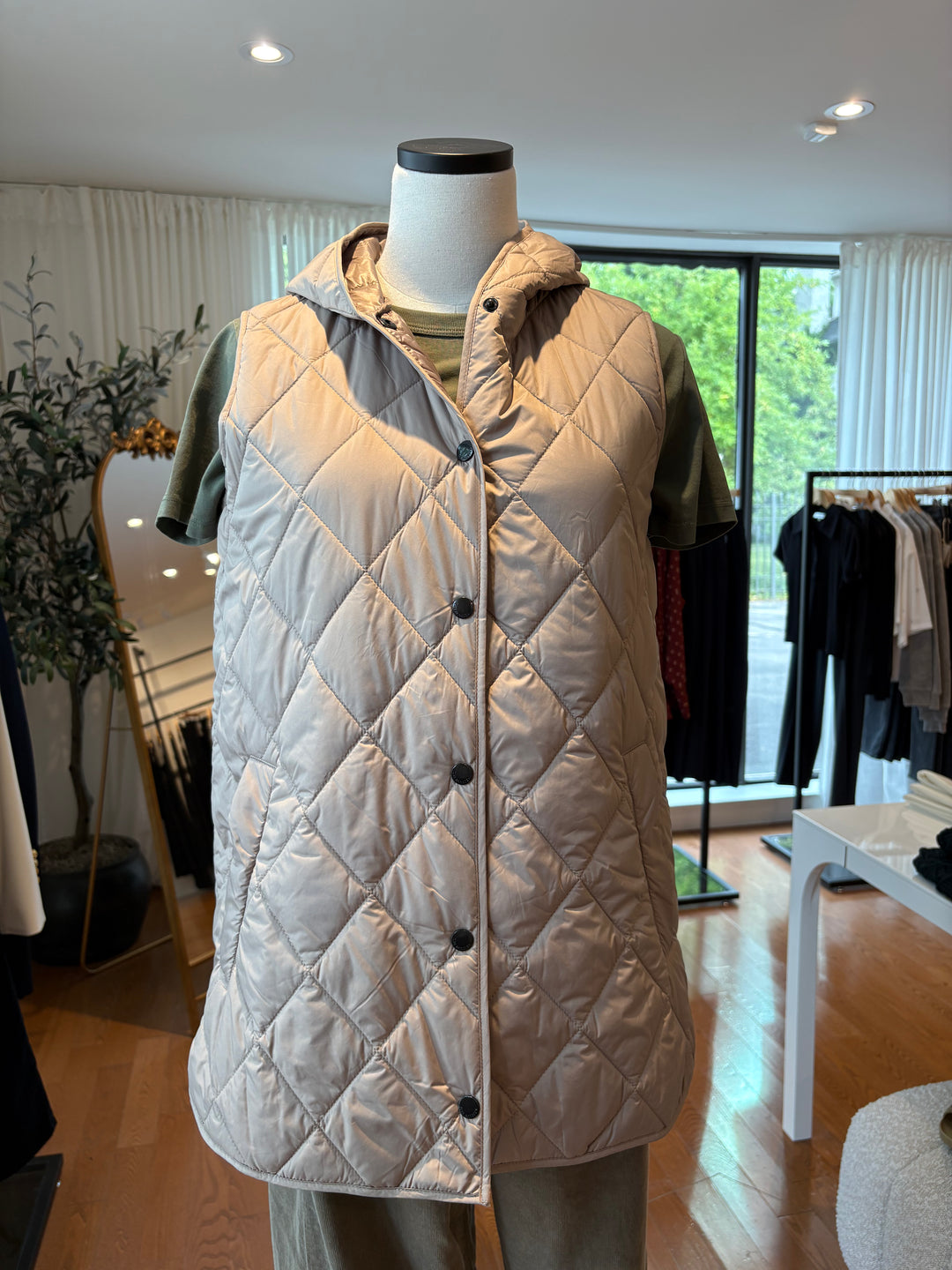 QUILTED LONG VEST (GREIGE) - ILSE JACOBSEN